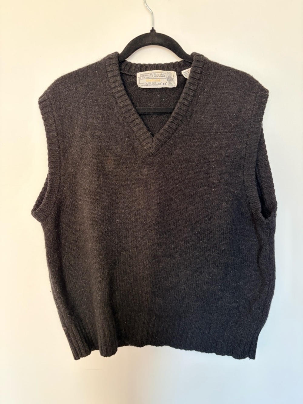 Vintage SEARS The Shetland Virgin Wool Men's Black V‑Neck Knit Sweater Vest - L - Picture 6 of 7